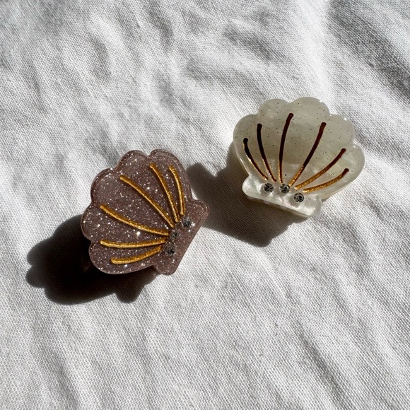 Cute pair of shell mini hair clips pink silver glitter - Picture 1 of 2